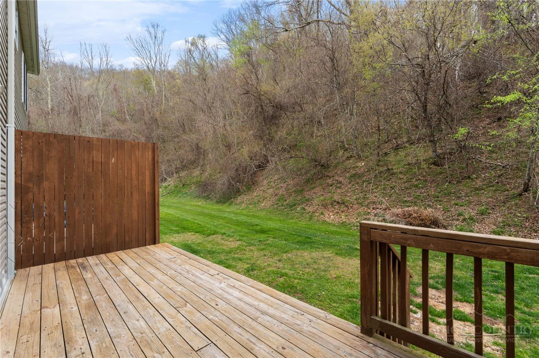 Image number 9 for the current listing