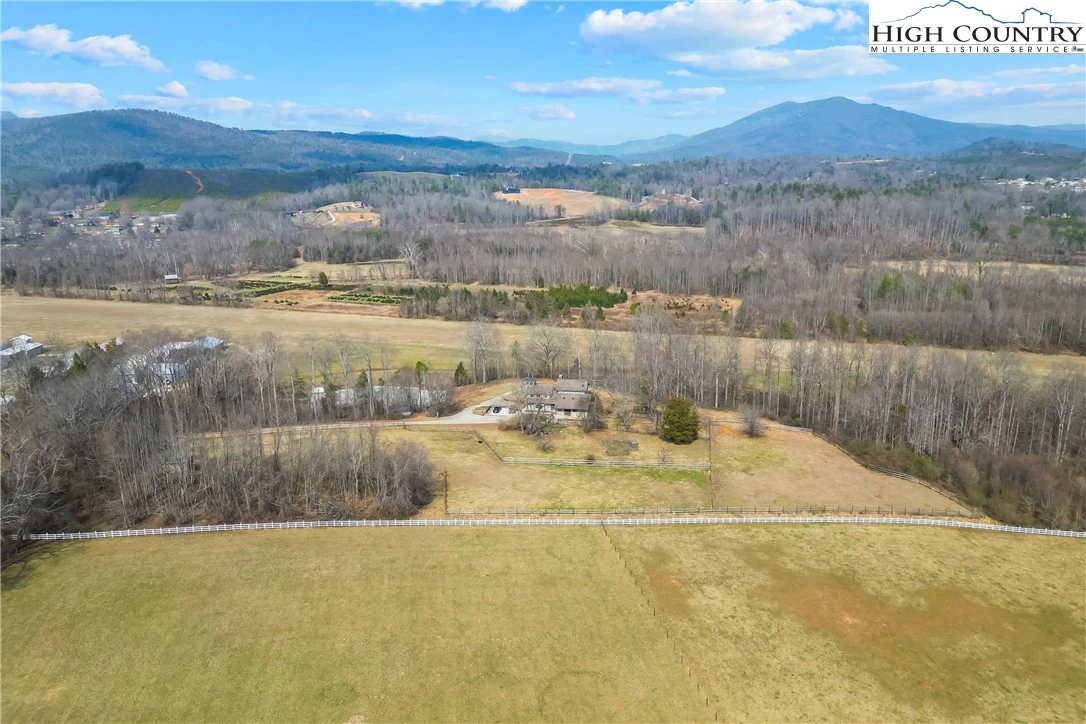 Image number 22 for the current listing