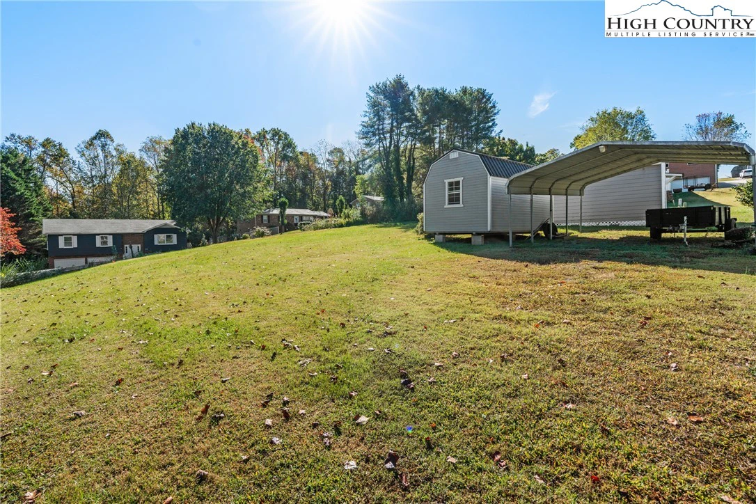Image number 15 for the current listing