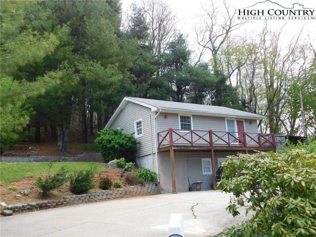 Image number 4 for the current listing