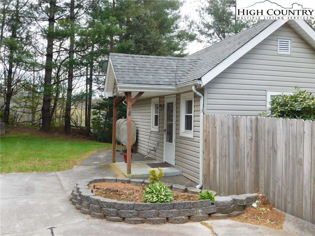 Image number 5 for the current listing