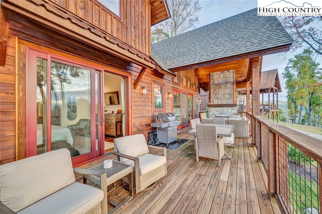 Image number 8 for the current listing