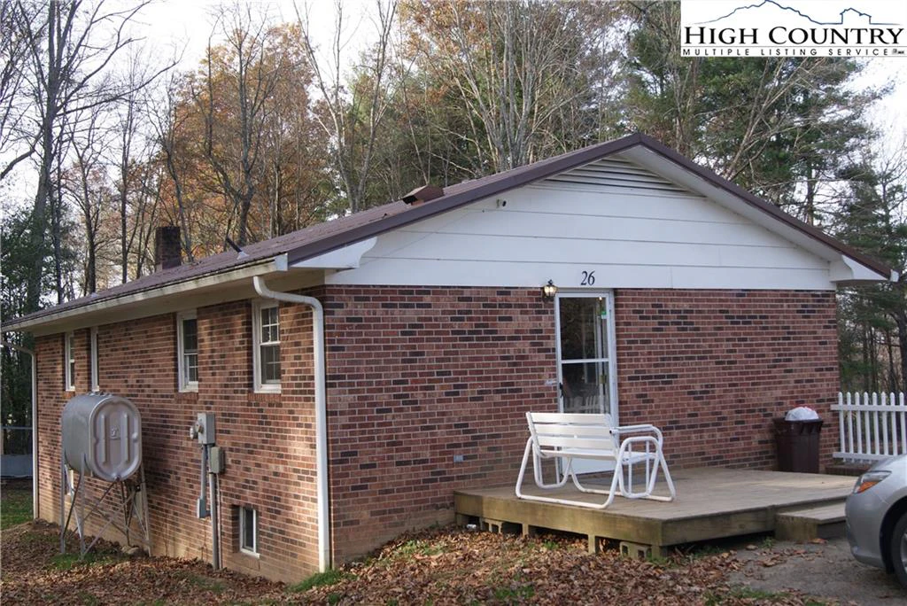 Image number 4 for the current listing
