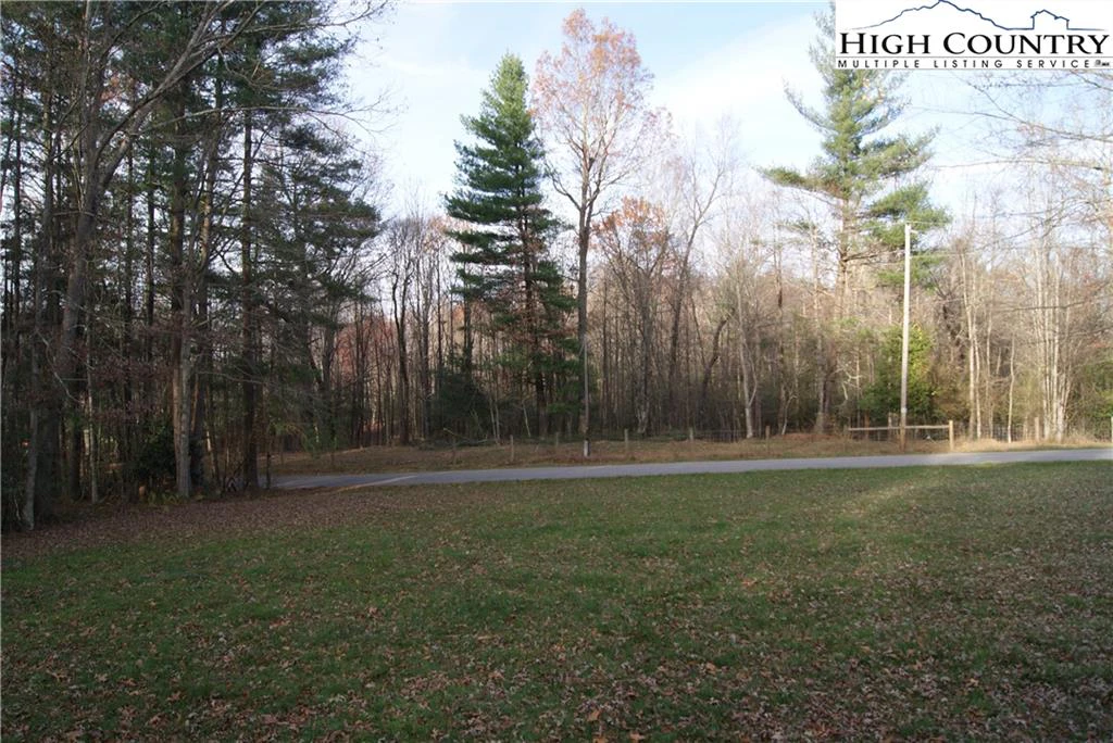Image number 21 for the current listing