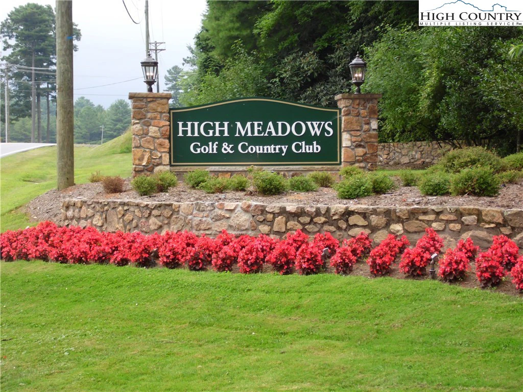 Image number 4 for the current listing