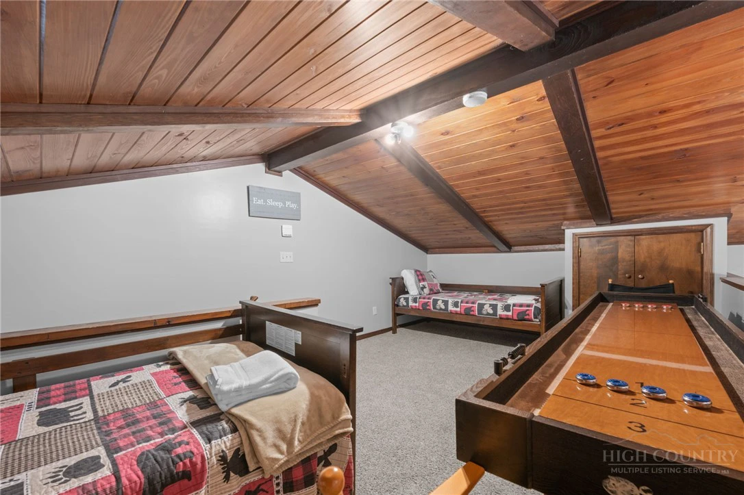 Image number 11 for the current listing