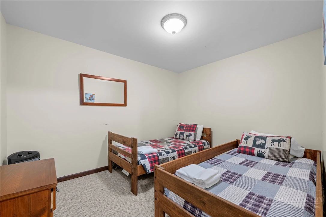 Image number 5 for the current listing