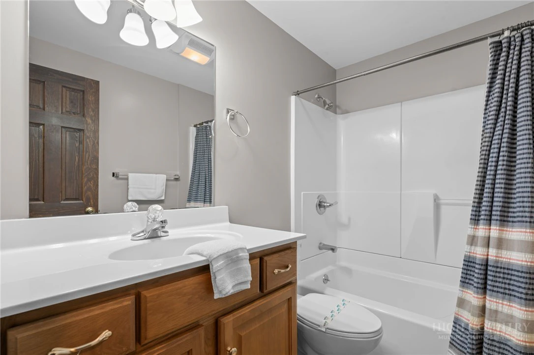 Image number 9 for the current listing