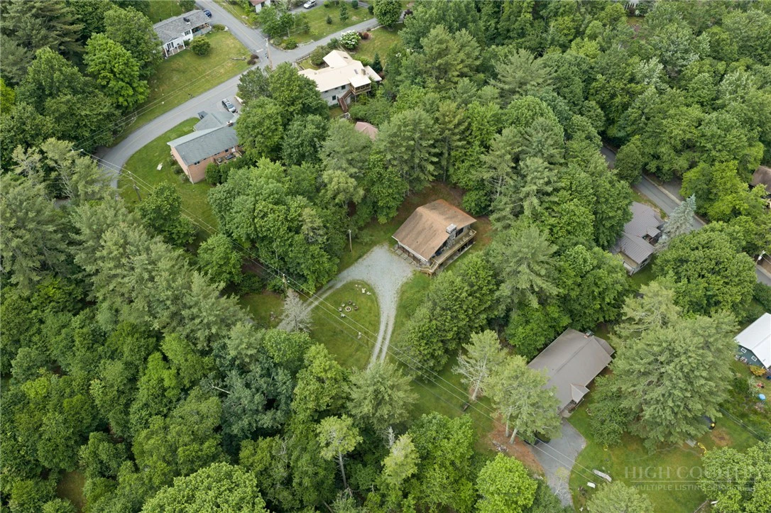 Image number 18 for the current listing