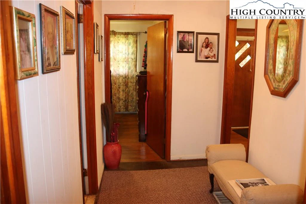 Image number 10 for the current listing