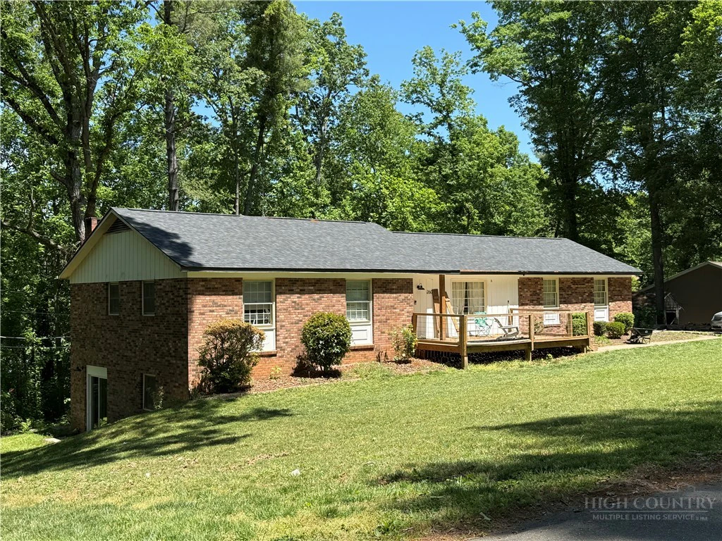 Image number 2 for the current listing