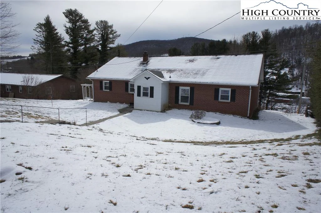 Image number 1 for the current listing