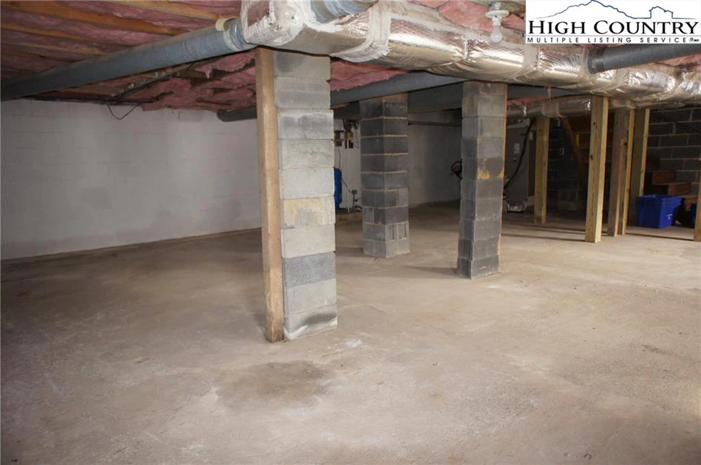 Image number 12 for the current listing