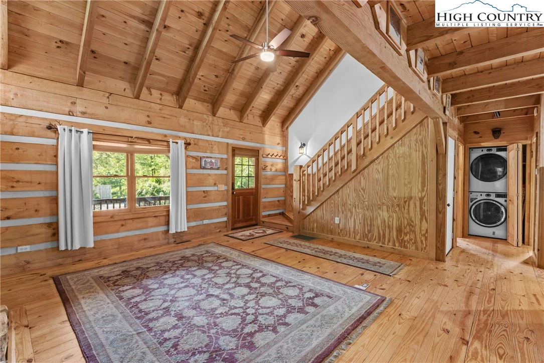 Image number 18 for the current listing