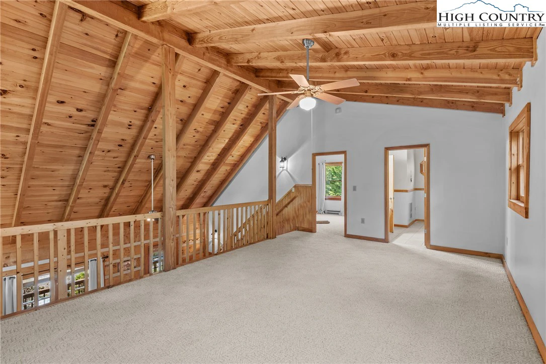 Image number 14 for the current listing
