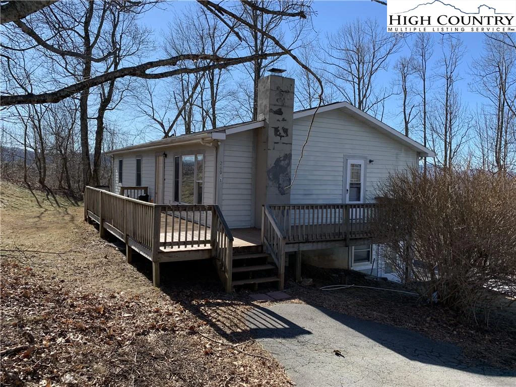 Image number 1 for the current listing