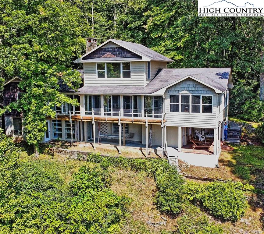 Image number 16 for the current listing