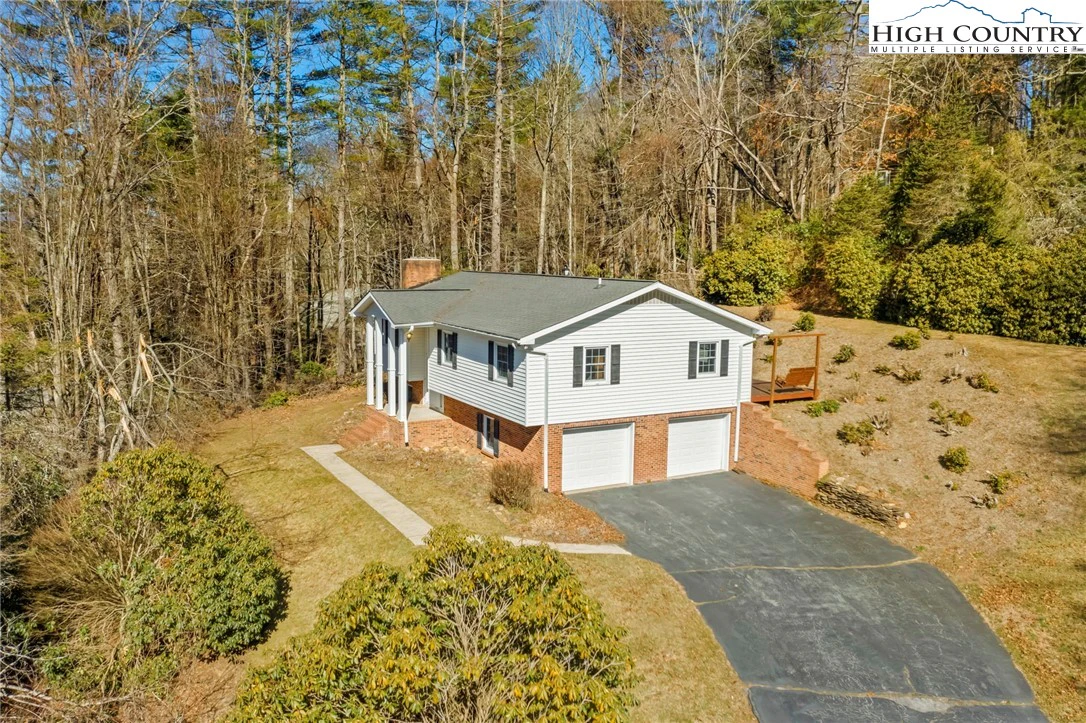 Image number 3 for the current listing