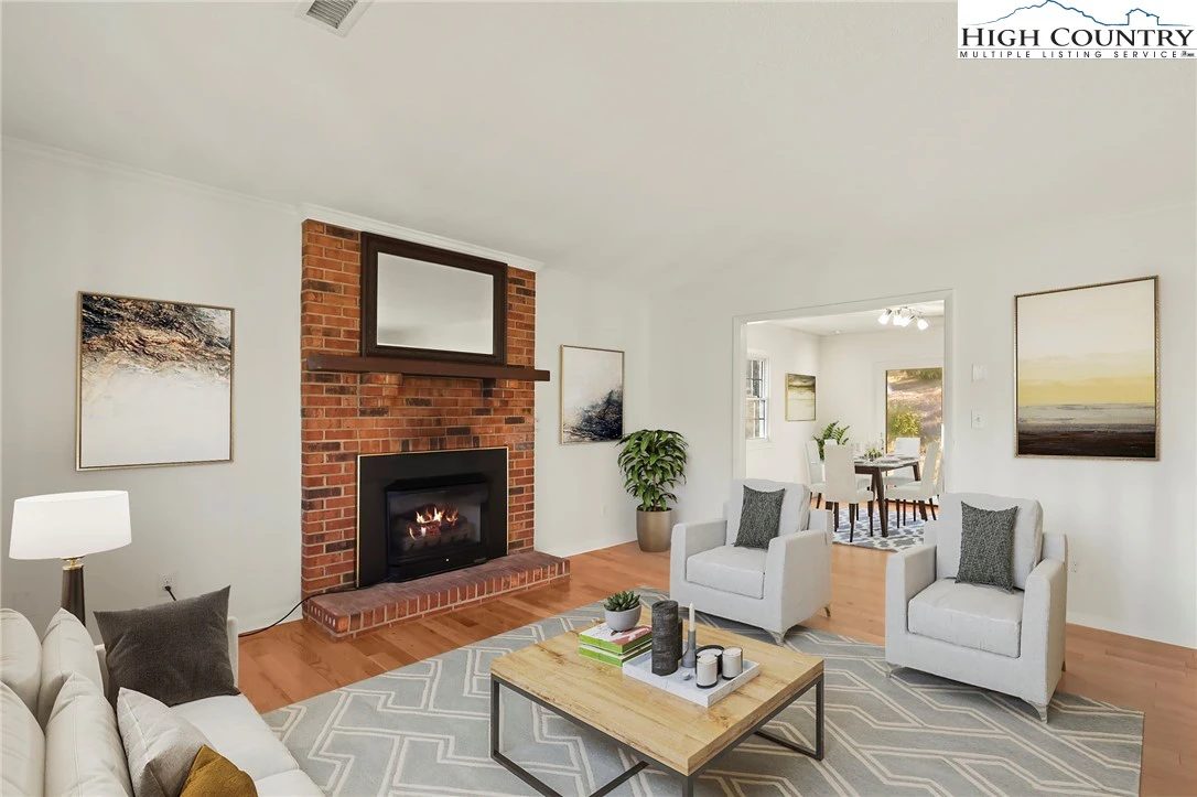 Image number 12 for the current listing