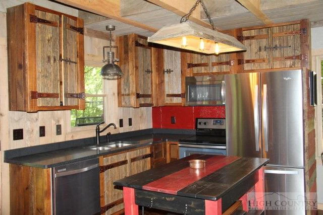Image number 7 for the current listing