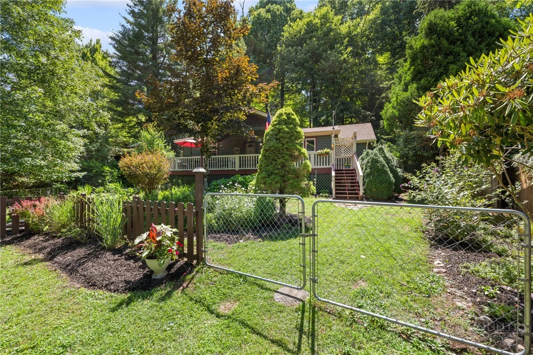 Image number 5 for the current listing