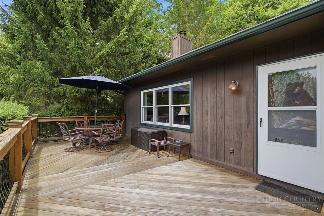 Image number 6 for the current listing