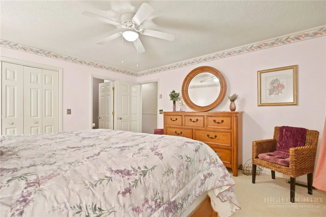 Image number 12 for the current listing