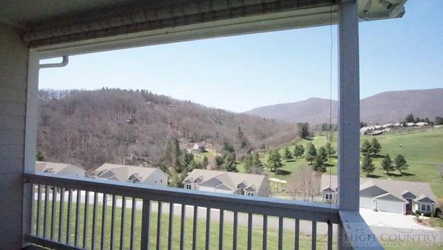 Image number 7 for the current listing