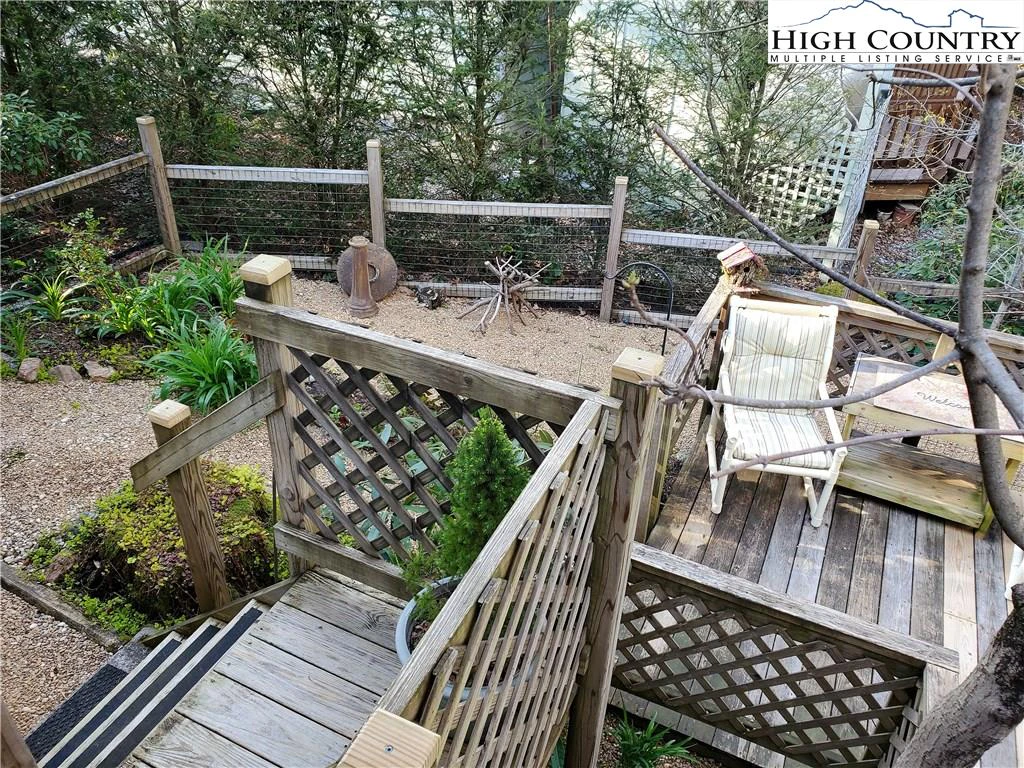 Image number 9 for the current listing