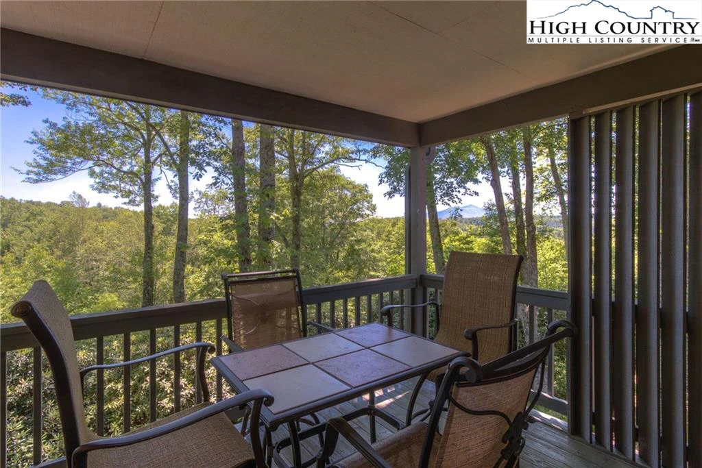 Image number 20 for the current listing