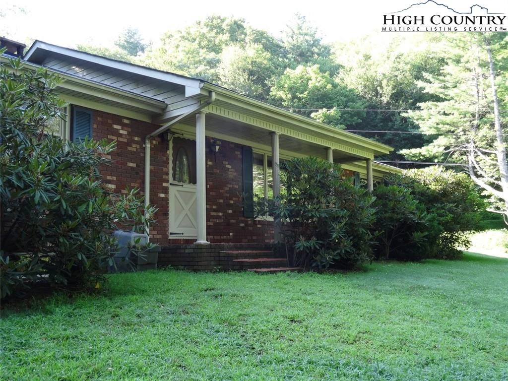 Image number 7 for the current listing