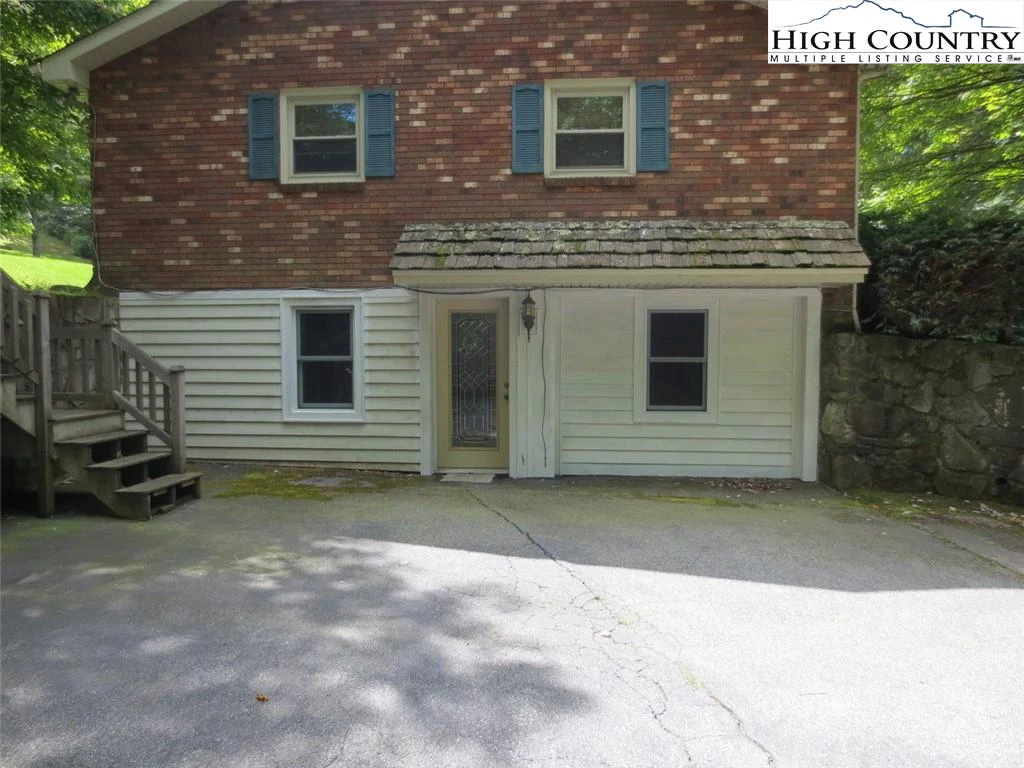 Image number 10 for the current listing