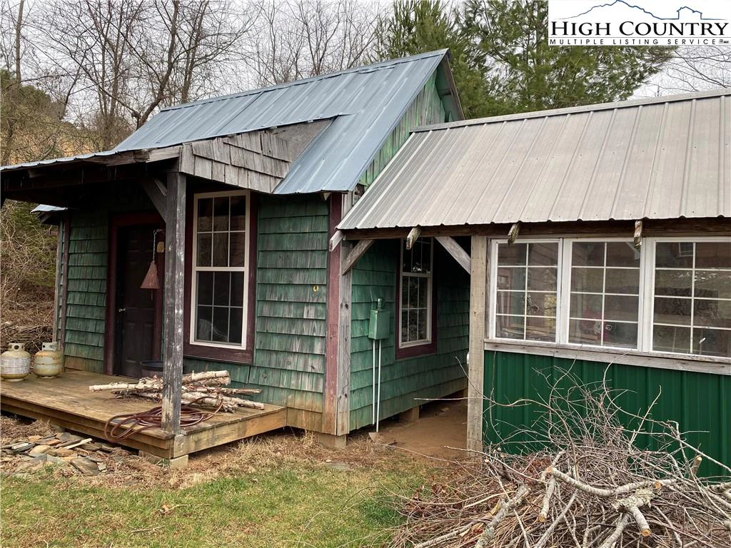 Image number 4 for the current listing