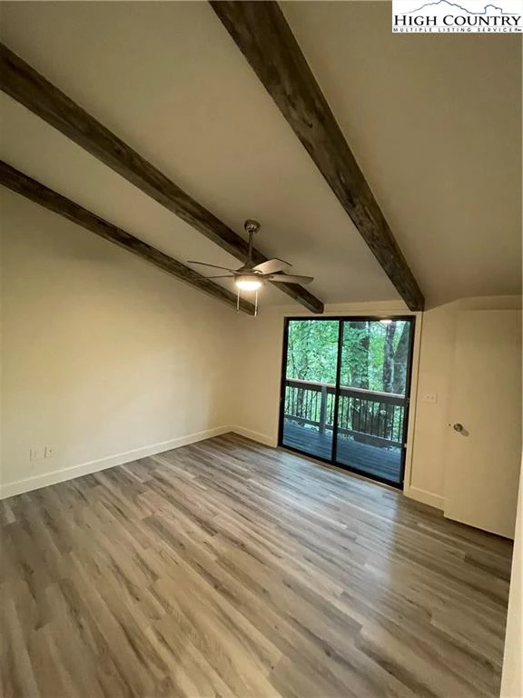 Image number 8 for the current listing
