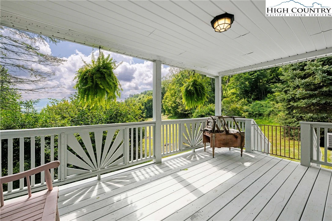 Image number 10 for the current listing
