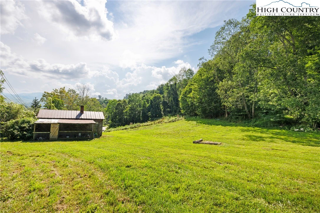 Image number 15 for the current listing