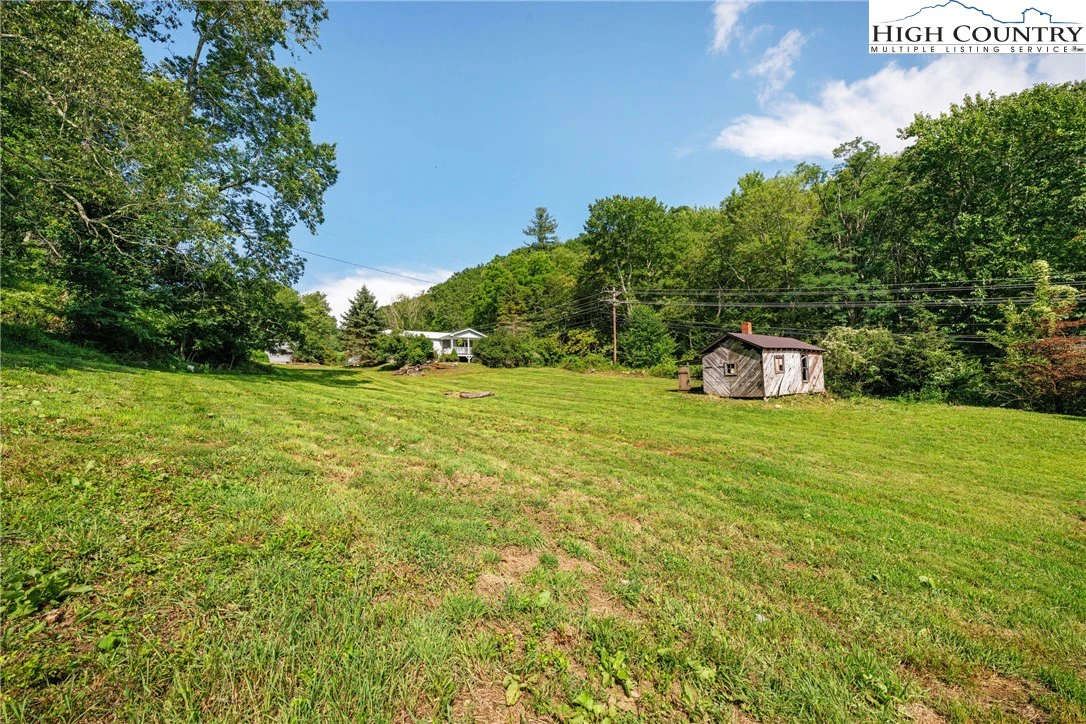 Image number 17 for the current listing