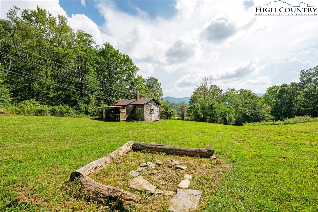 Image number 18 for the current listing