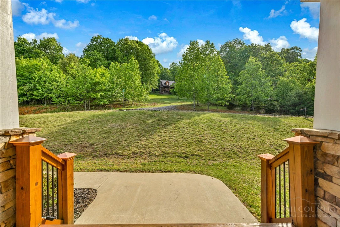 Image number 8 for the current listing