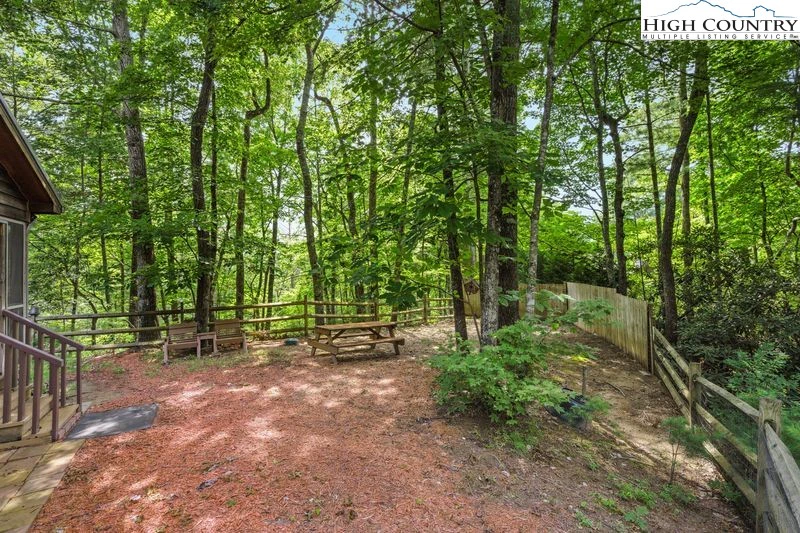 Image number 20 for the current listing