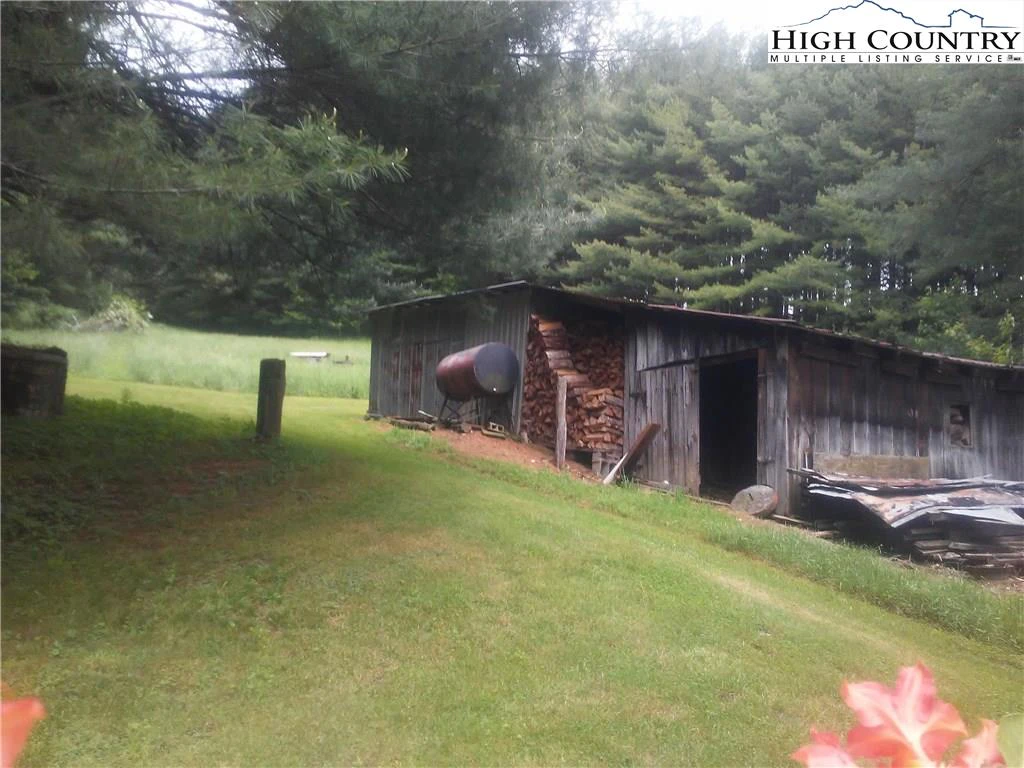Image number 12 for the current listing