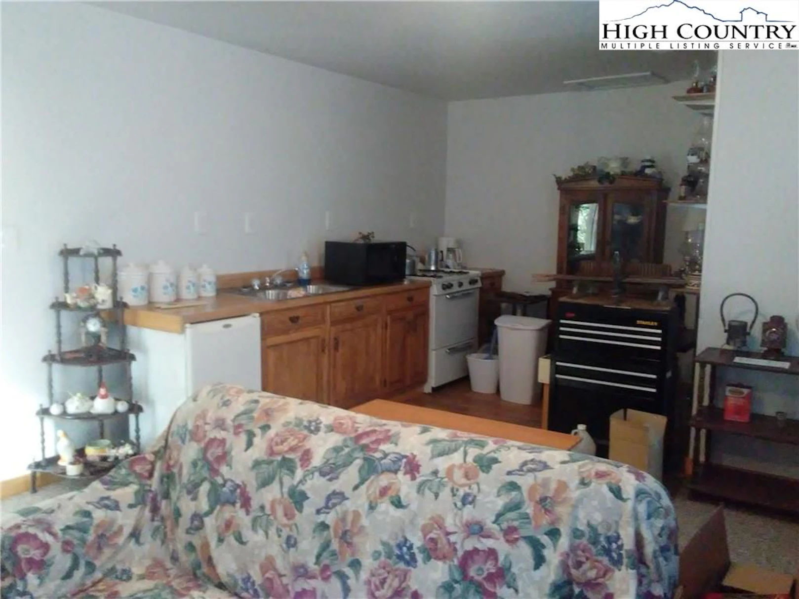 Image number 7 for the current listing