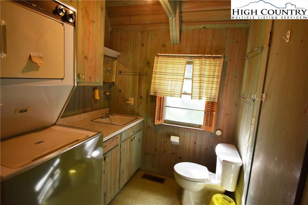 Image number 2 for the current listing