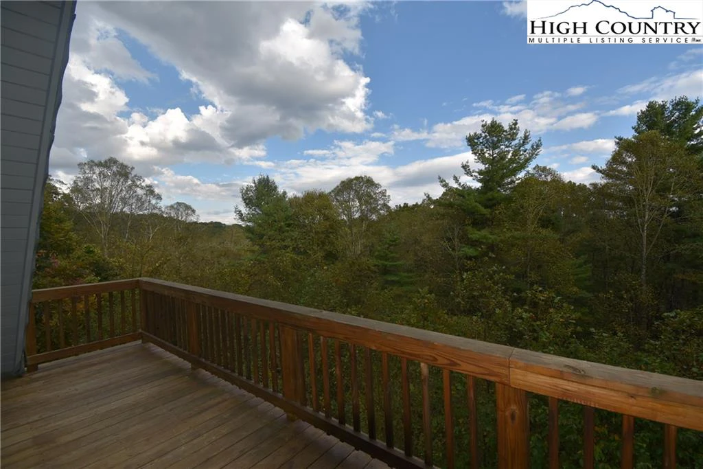 Image number 12 for the current listing