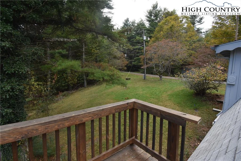 Image number 10 for the current listing