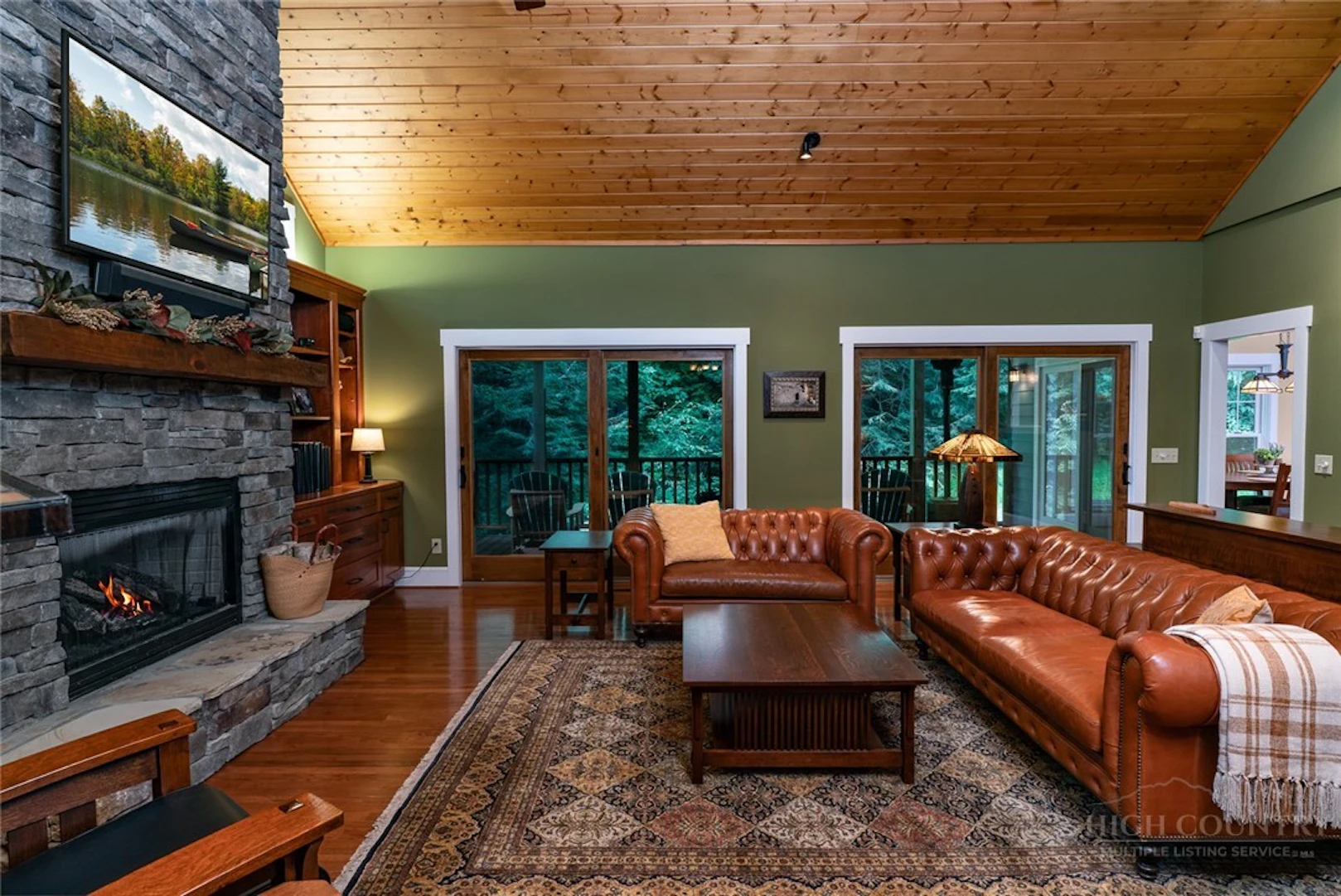 Image number 4 for the current listing