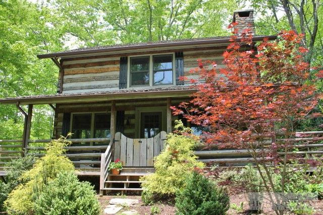 Image number 1 for the current listing