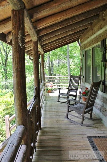 Image number 14 for the current listing