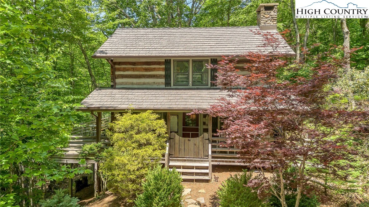 Image number 1 for the current listing