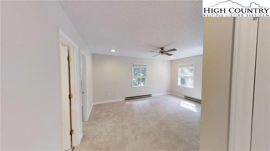 Image number 10 for the current listing